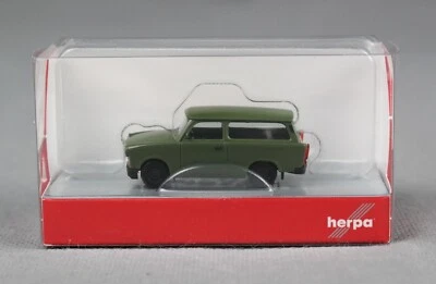 HERPA 027359-005 H0,1:87 Trabant 1.1 Universal, olivgrün (NVA) NEUHEIT 2024! - Bild 1 von 4