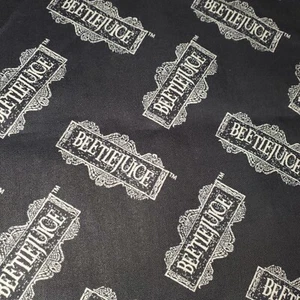 Beetlejuice Warner Bros. 1/2 yd 18 x 43 stampa cotone Lisc. Camelot  - Foto 1 di 3