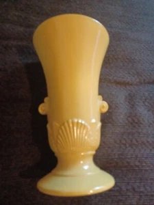 Vintage Anchor Hocking Fire King Yellow Vitrock Glass Vase Deco Urn Style - Picture 1 of 4