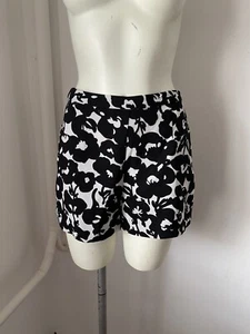 Oasis Mini Shorts Size 8 Elegant Floral Sk 37 - Picture 1 of 3