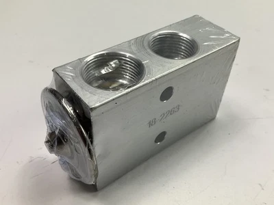 Válvula de expansión de aire acondicionado para Freightliner Columbia 99-02 C120 96-02 serie FLD 00-10 Foto 1 de 4