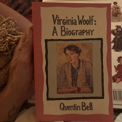 Virginia Woolf:  A Biography by Quentin Bell  1993 Quality Paperback Book Club - Image 1 of 2