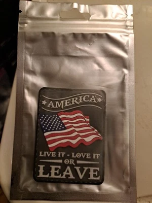 Parche moral PVC 5ive Star Gear - gancho y bucle - "America Live It Love It..." 3" X 2" Foto 1 de 2