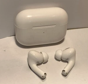 Apple AirPods Pro 2nd Generation with USB-C MagSafe Wireless Charging Case - Picture 1 of 3