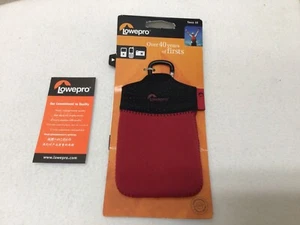 Lowepro Tasca 10 Camera/Phone Protective Foam/Fabric Sleeve, Red/Black, NEW - Picture 1 of 9