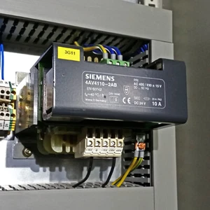 Siemens 4AV4110-2AB Transformator Prim AC 400 / 230V 10A - Bild 1 von 1