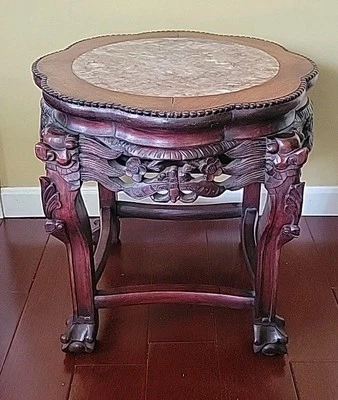 Soporte superior de mármol de palo de rosa Qing siglo XIX 18" H ornamentado pie de garra pesado excelente estado.  Foto 1 de 4