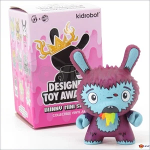 Kidrobot Dunny Designer Toy Awards series Lovesick figure by The Bots - Picture 1 of 2