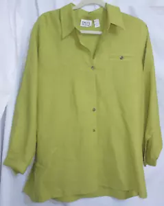 Chico's Green 100% Linen Long Sleeve Button Down Blouse SZ 2 L/10 NWOT - Picture 1 of 5