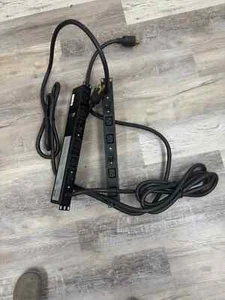 2x APC AP9570 Basic Rack PDU 4 Outlet - Picture 1 of 3