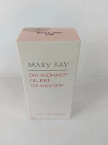 Mary Kay Day Radiance Foundation Buffed Ivory NEW old Stock 6345 Vintage Retired - Picture 1 of 3