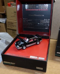 GREENLIGHT UNDER THE HOOD 1991 MUSTANG GY 5.0 UTH Club Negro - Imagen 1 de 2