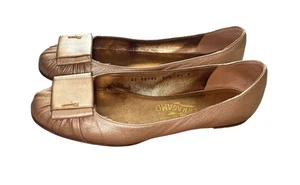 Salvatore Ferragamo Vara flache Damenschuhe mit Schleife 8,5 B b bronzefarbenes Leder Italien " - Bild 1 von 6