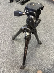 Slik Able 300 DX Tripod (062505SK) - Picture 1 of 5