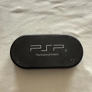 Sony PSP PlayStation Offizielle Schwarz Hartschale 8 UMD Spiele Aufbewahrungskoffer - Bild 1 von 4