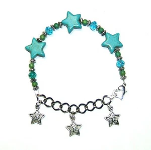 TURQUOISE HOWLITE GEMSTONE STARS AND CRYSTALS CHARM BRACELET - Picture 1 of 2