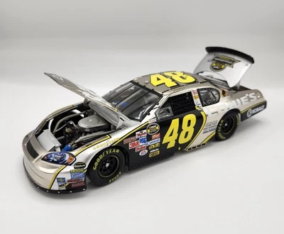 2006 Jimmie Johnson Lowe's Nextel 杯冠军白金 #287 压铸 1:24 — 第 1/4 张图片