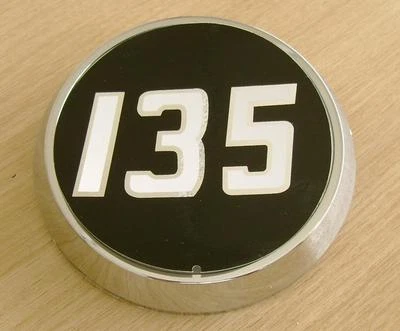SIDE BADGE & DECAL (SINGLE). COMPATIBLE WITH: MASSEY FERGUSON: 135