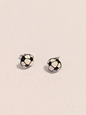 Aretes acrílicos para balón de fútbol blanco y negro. Divertido y lindo. 1/4" Foto 1 de 4