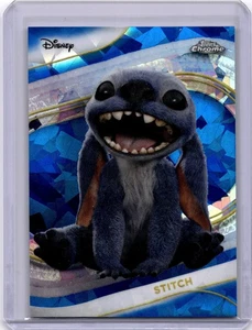 Stitch 2025 Topps Chrome Sapphire Disney #200 - Bild 1 von 2