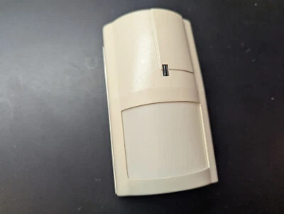 DSC WS4904P Wireless Motion Sensor (TESTED - WORKING) - Image 1 of 3