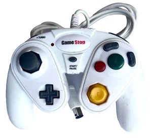 GAME STOP NINTENDO GAME CUBE CONTROLLER TURBO BIANCO CABLATO PER GAME CUBE E WIII - Foto 1 di 3