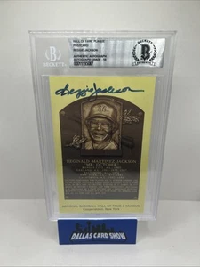 Reggie Jackson Beckett BAS Signed Gold Hall of Fame Plaque Postcard Autograph - Picture 1 of 2