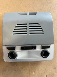 BMW 1ER E87 Innenraumbeleuchtung Hinten Mitte - Bild 1 von 3