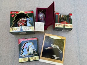 Lot of 5 Coca Cola Trim A Tree And Others Collection Ornaments - Picture 1 of 7