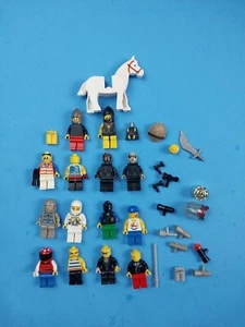 Random LEGO and MEGA BLOCK figures And Misc Weapons And Horse - Picture 1 of 6