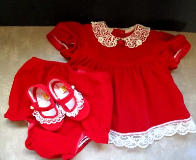 CUTEST ONE Rojo Terciopelo con Encaje Vestido de Navidad Conjunto Hecho en EE. UU. Recién Nacido 0-6M Foto 1 de 4