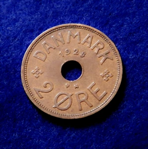 1928 Denmark 2 Ore - Great Older Coin - See Pictures - Picture 1 of 2