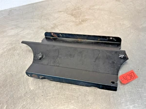 Piastra pannello pozzetto sedile inferiore caricatore sterzo pattino CAT Caterpillar 226B3 - Foto 1 di 11