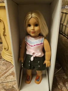 American Girl Puppe - Girl Of The Year Kira Bailey - 2021 GOTY - Meet Outfit &BOO - Bild 1 von 24