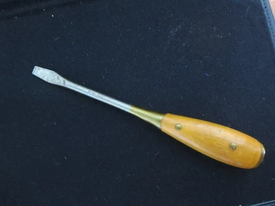 Vintage Irwin Perfect Screwdriver 8 1/2" - Image 1 of 4
