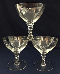 Lote de 3 copas de cóctel Seneca Arcadia Stemware patrón grabado 4,25" de alto de colección - Imagen 1 de 19