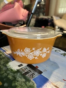 VTG PYREX BUTTERFLY GOLD 1 QUART CASSEROLE DISH W/LID 473-B - Bild 1 von 7
