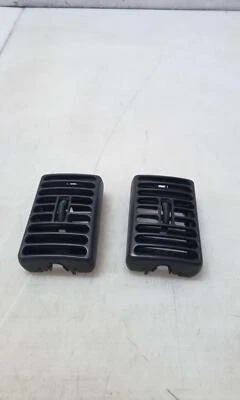 Jeep TJ Wrangler Outer Dash Heater AC Vents 1997-2002 2003 2004 2005 2006 - Image 1 of 4