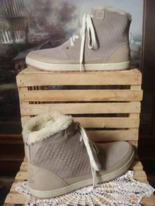 NWOB HELLY HANSEN TAUPE NUBUCK LEATHER & SUEDE HIGH TOP SNEAKERS ANKLE BOOTS ~10 - Picture 1 of 8