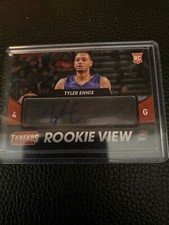 2014-15 Panini Threads Rookie View Autographs Basketball Card #15 Tyler Ennis