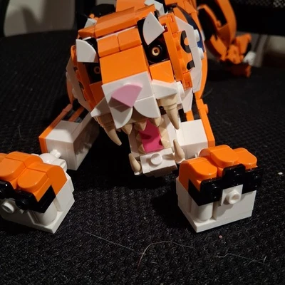 LEGO Creator 3 in 1 Majestic Tiger 31129 (Only Tiger) No Box Or Instructions - Image 1 of 4