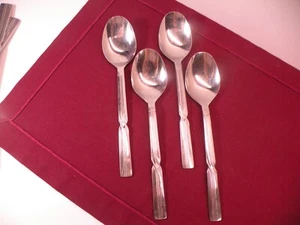 Set of 4 Reed & Barton NEWPORT BEACH Stainless Flatware Oval Soup Spoons 7 5/8" - Picture 1 of 5