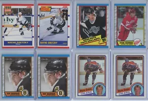 Lotto 8 gruppi di carte anni 80 e 90 Inc. Gretzky (x5), Yzerman e Bourque (x2) - Foto 1 di 2