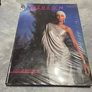 Fashion 2001 by Lucille Khornak - 1982 UK Large Paperback Book - Picture 1 of 7
