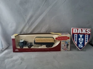 Lledo Trackside OO Gauge 1:76 AEC Flatbed Trailer & Load Pickfords Diecast - Picture 1 of 4