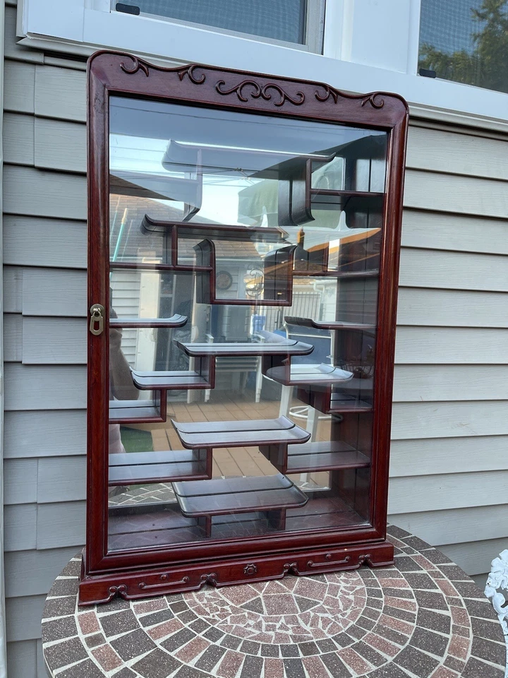 Armario China Vintage Curio Bloqueo Puerta Vidrio Montaje en Pared 18 Estantes Espejo Trasero Foto 1 de 4