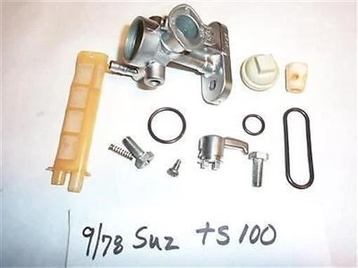 9/78 SUZUKI TS100 100 GAS PETCOCK Foto 1 de 4