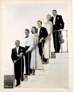 ORIG. 1946 FOTO JANE POWELL, JOSE ITURBI, XAVIER CUGAT, &c im URLAUB IN MEXIKO - Bild 1 von 2