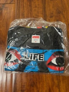 Neu mit Etikett Supreme x Gilbert & George LIFE T-Shirt schwarz SS19 Größe M – seltenes grafisches Shirt - Bild 1 von 2