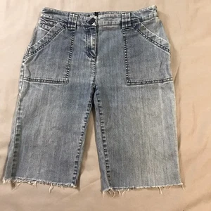 Jones New York Shorts Womens 6 Blue Denim Cut Off Slash Pockets - Picture 1 of 10
